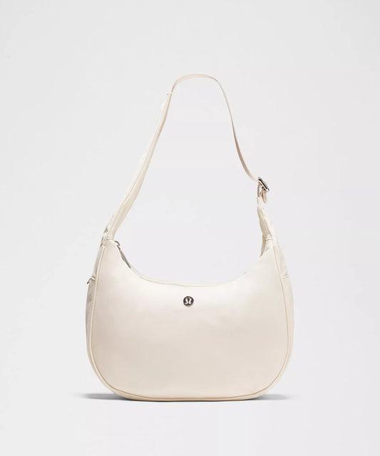 Lululemon - City Essentials Shoulder Bag 4L *Pre-Orden